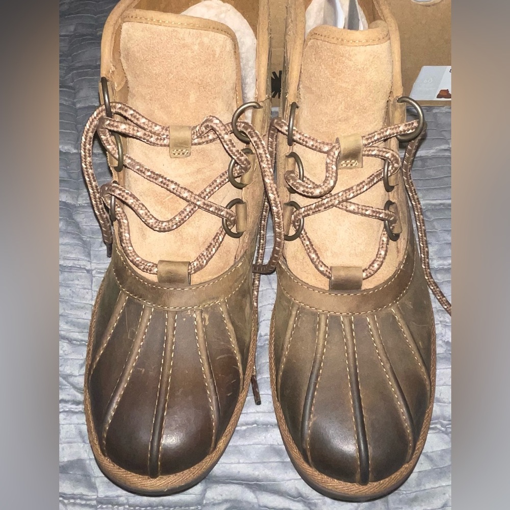 UGG Women’s Tan Boots